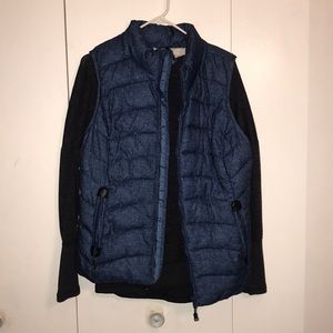 Vest with long sleeve and hood